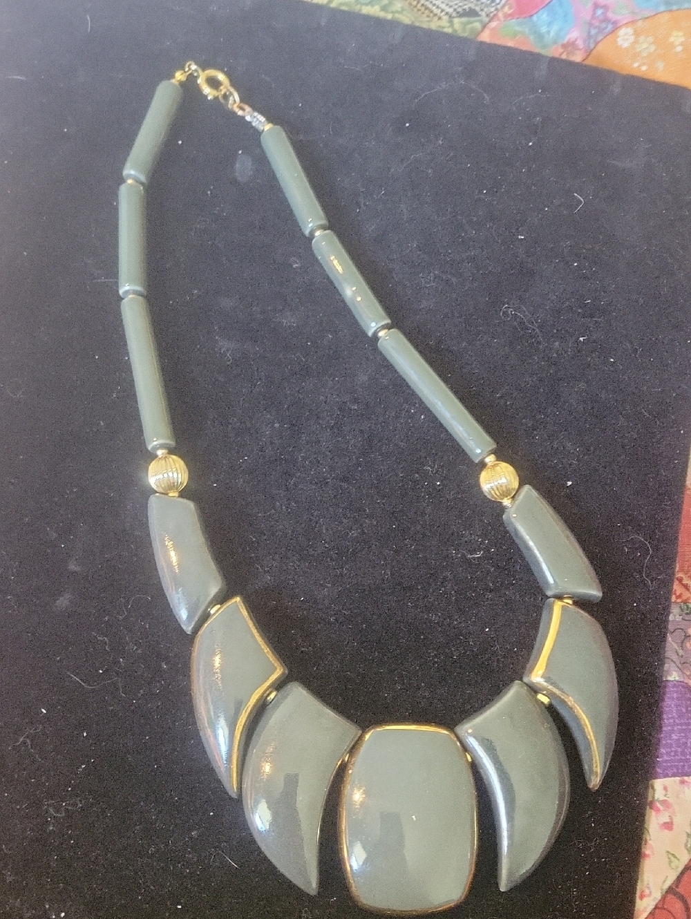 Classic Gold-Trim Green Statement Necklace